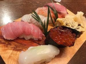 鮨・季節の料理 青山