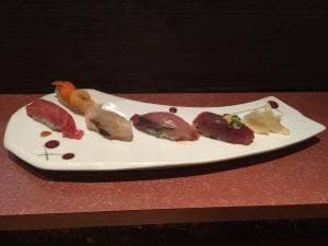 すし処 魚魚魯