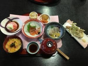 ゆたーと お食事処