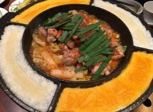 アジアンダイニング韓の舌 津店