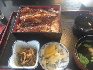 三心亭 おいがた