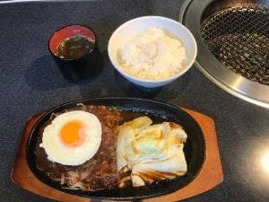 肉のまるふく 岩出店