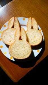 ヴィッキー ブレッド