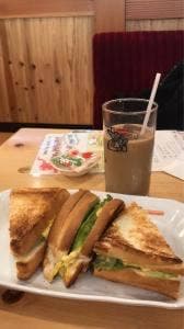 コメダ珈琲店 博多駅東店