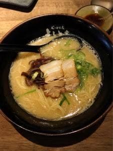 らーめんや よしとも 城見通り店