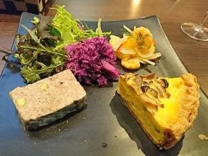 ワインサロン エルミタージュ