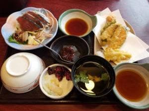 華屋与兵衛 所沢北原店
