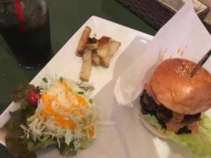 モンスターズテーブル