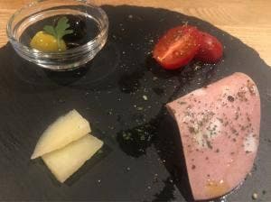 炭火焼と南イタリア料理のお店 ヴァカンツェ