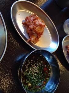 ドラム缶焼肉 骨付カルビ 新村