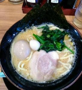 壱角家 伊勢原店