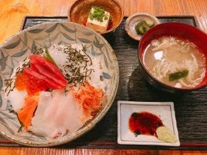沼津魚市 ひなの家