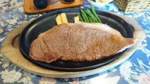 ステーキにこにこ牛