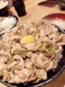 伝説のすた丼屋 八王子東浅川店