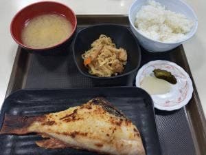 メフレ市場食堂