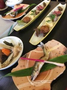 にしめら川床