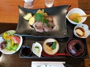 囲炉裏料理 与一