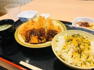 卯之町食堂