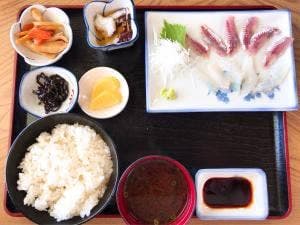 食事処 すゞ屋