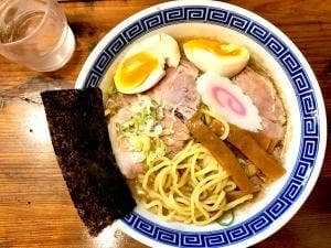 はたかくる