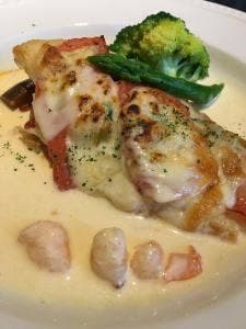 ビストロ キャトルズ