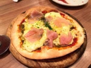 肉バルstaub