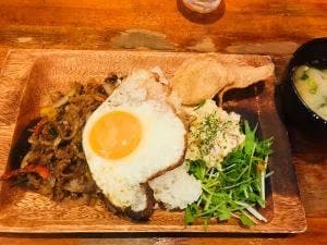 うたげや