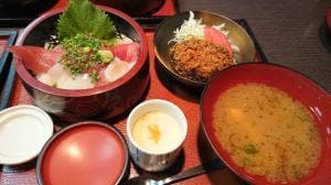 磯じん