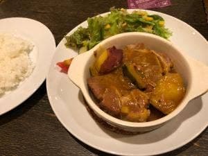 パオルーツ