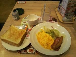 ガスト 和光市駅前店