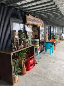 EDY burger stand
