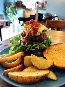 BURGERS CAFE GRILL FUKUYOSHI 与野本町店