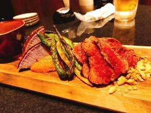 肉割烹 蕾 hanatare