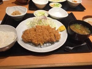 とんかつや漫遊亭