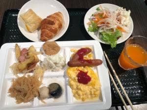 サイゼリヤ ダイワロイネットホテル横浜関内店