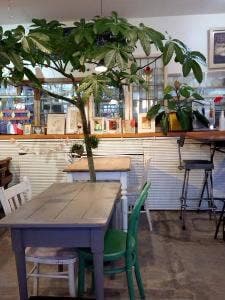 キエラ QUI EST LA?