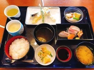 本家山賊鍋若園店