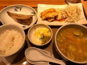 やよい軒 北谷美浜店