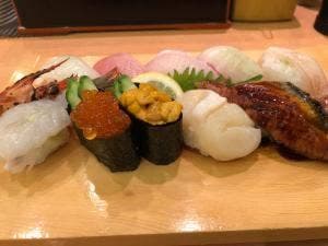 回転すし居酒屋 やすまさ