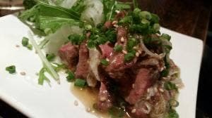 焼鳥・牛もつ ともず