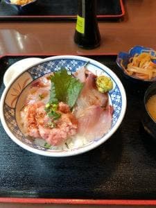 日本酒と朝獲れ鮮魚 源の蔵 横浜店