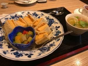 上本町 四つ葉カフェ