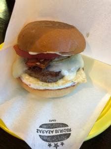 ハンバーガー専門店 サラサバーガー 名古屋みなと分店