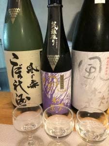 雨垂れ石を穿つ 日本酒BAR