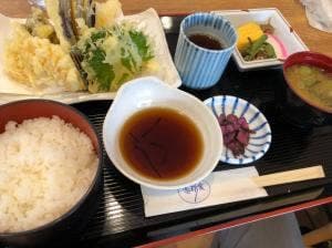 ファミリーレストラン 遊彩食