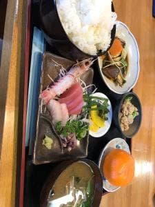 魚伊