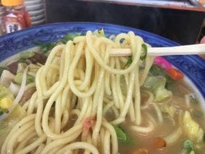 ラーメン よし家