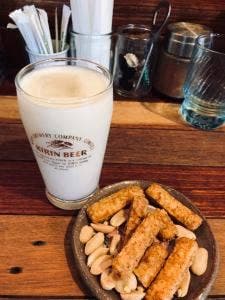 カレー食堂コモやん。