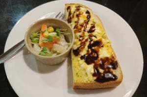 Cafe豊三