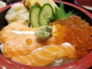 鮨 甚平